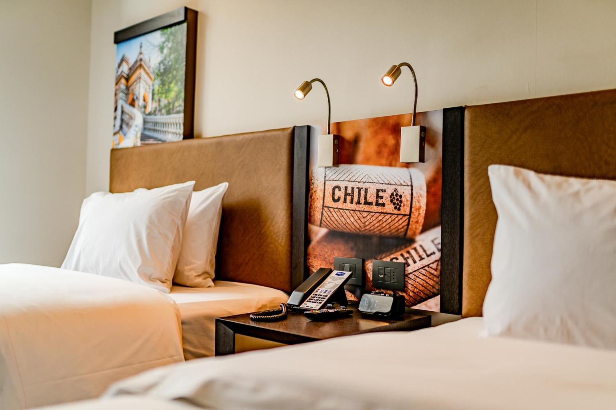 Hampton By Hilton Santiago Las Condes Exterior photo