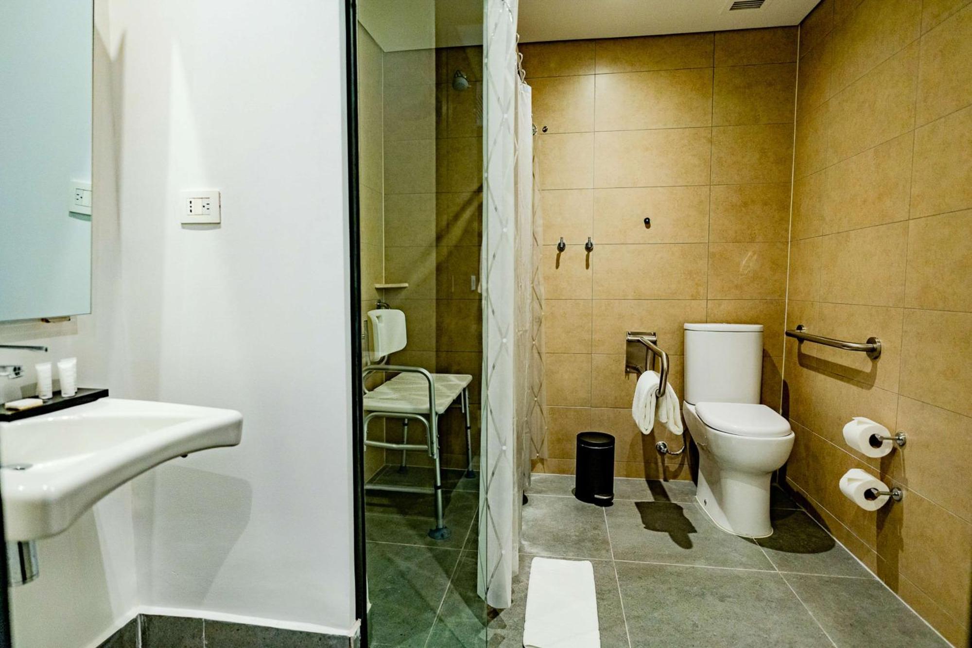 Hampton By Hilton Santiago Las Condes Exterior photo
