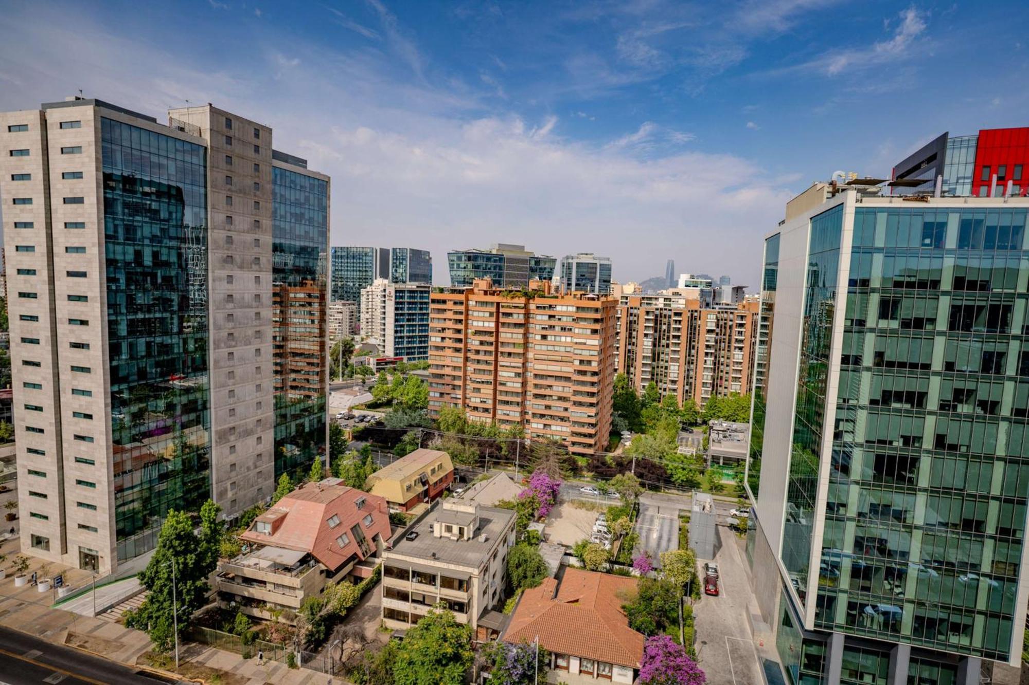 Hampton By Hilton Santiago Las Condes Exterior photo